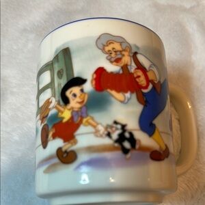 Disney Pinocchio Geppetto Jiminy Cricket Figaro & Cleo Ceramic Mug